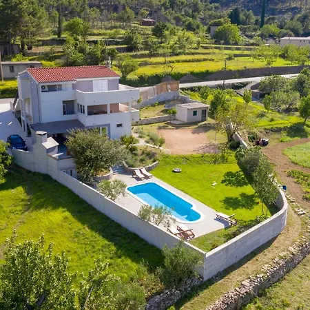 House Anavi Σπίτι διακοπών Tugare