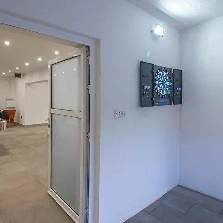 בית נופש House Anavi Tugare