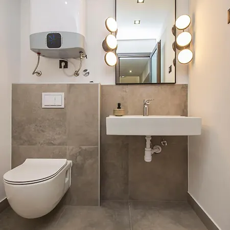 House Anavi * Tugare